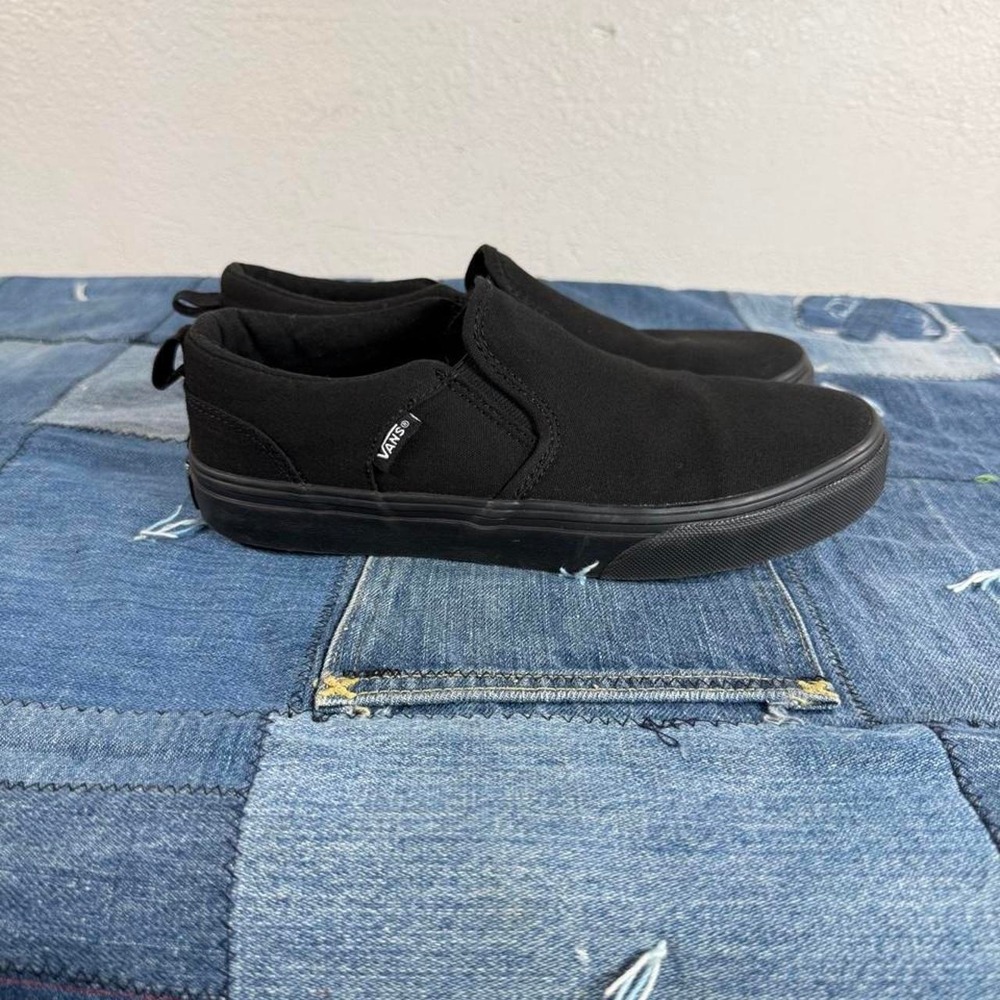 Black Vans slip on trainers‎